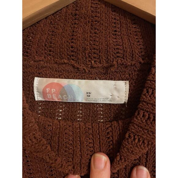 Free People Beach Brown Short Sleeve Moc Neck Poncho Style Boho Sweater Sz XS - Picture 4 of 12